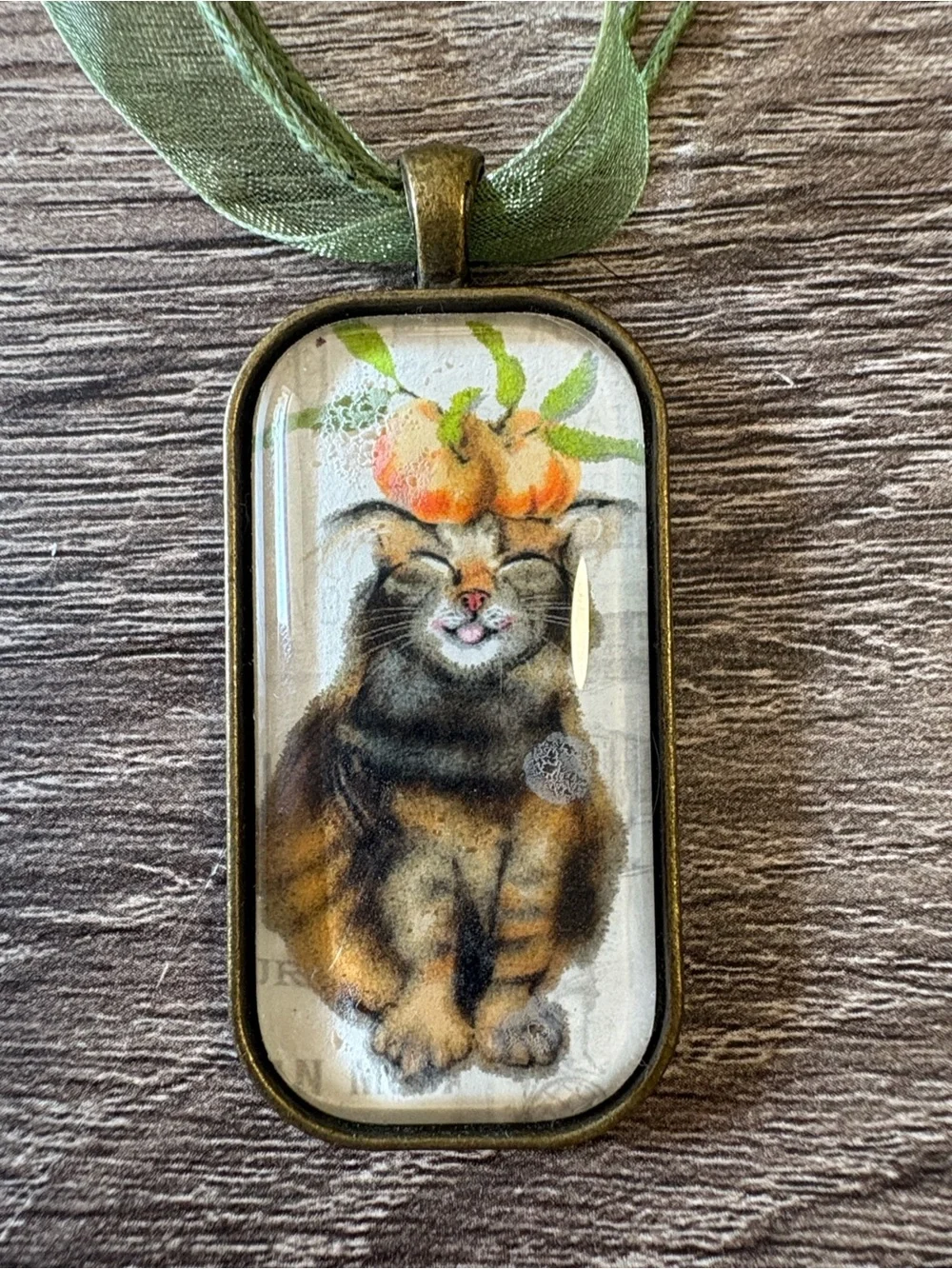Green Cat Pendant Necklace - Pet Lover Accessory